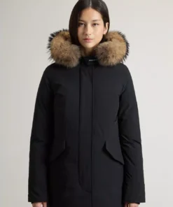 woolrich-luxury-arctic-parka-in-urban-touch-pelliccia-removibile